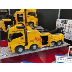 Tamiya - 1/14 R/C Volvo FH16 Globetrotter 750 8x4 Tow Truck