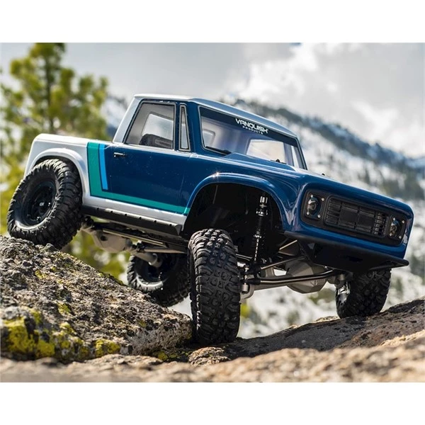 Vanquish - Products VS4-10 Pro Rock Crawler Kit W/Origin Half Cab Body (Silver)